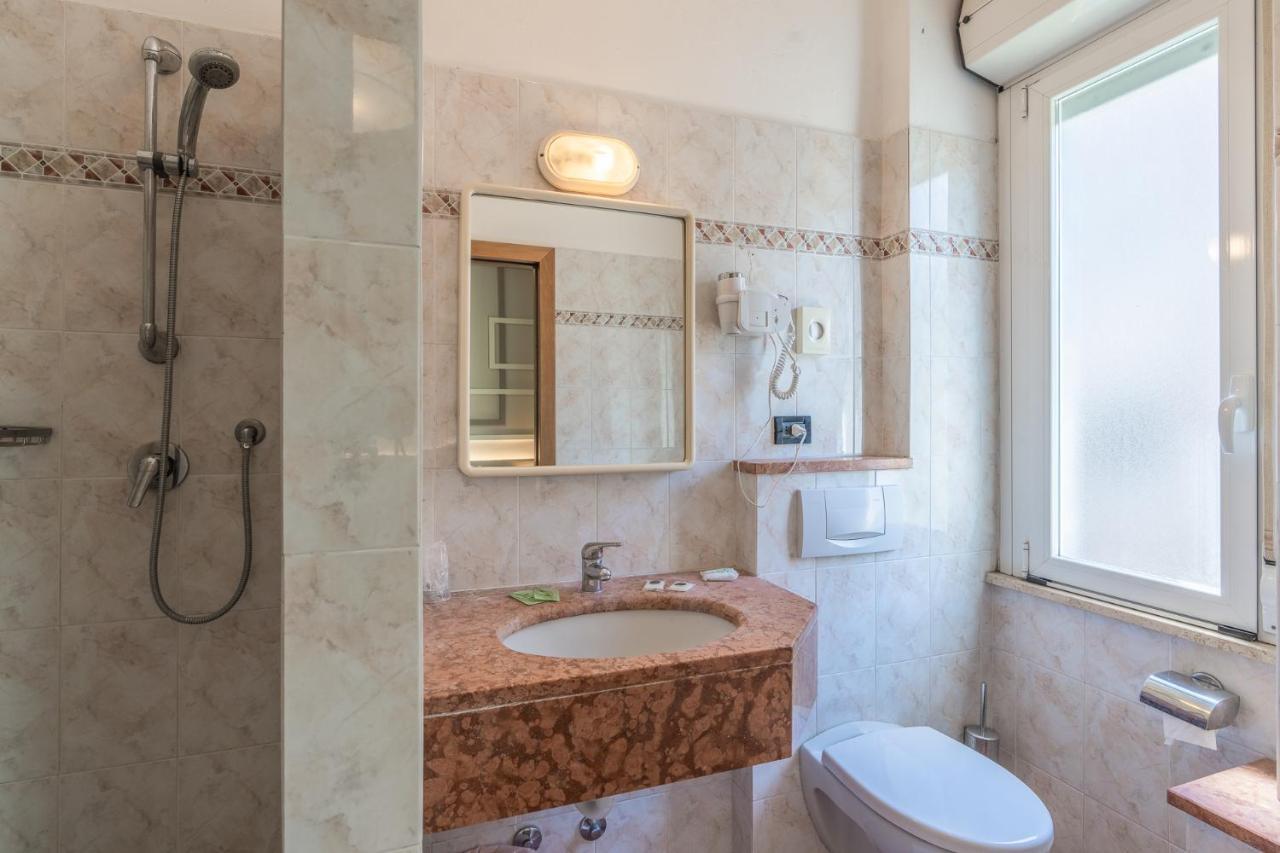 Hotel Residence Garden Alassio Exterior foto