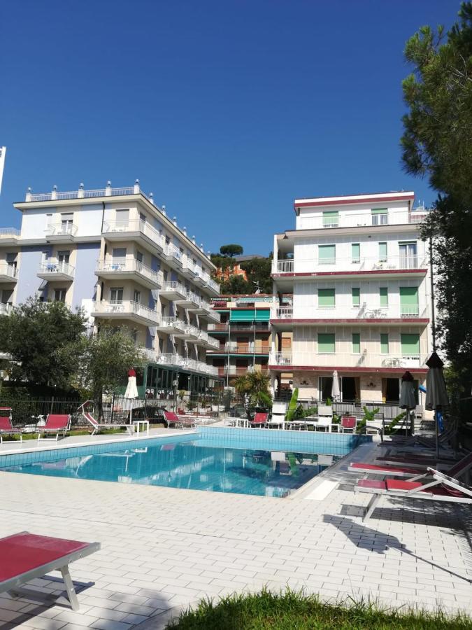Hotel Residence Garden Alassio Exterior foto